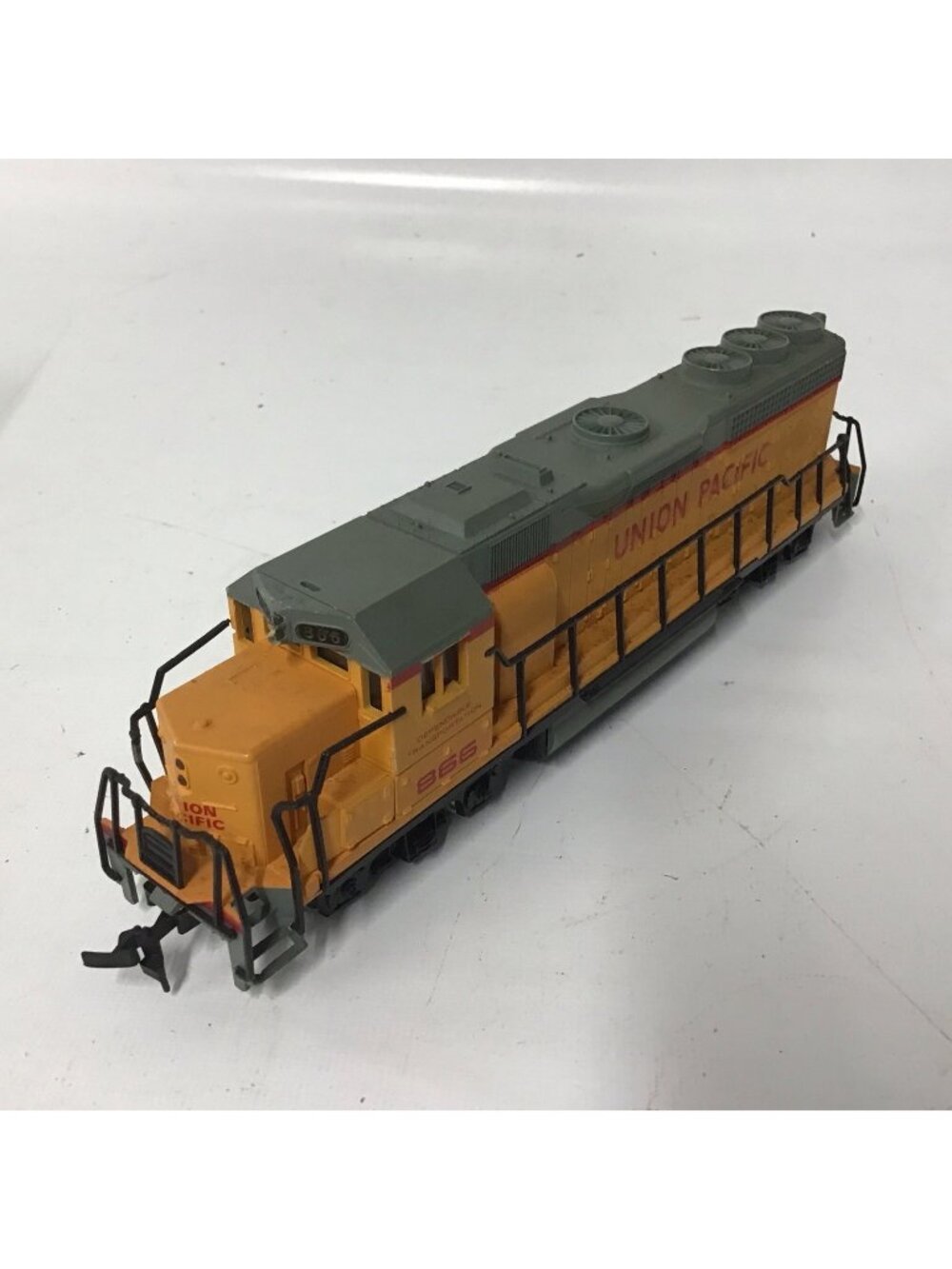 Bachmann Ho Scale Model Train Gp40 Union Pacific #866 Diesel Locomotive Engine